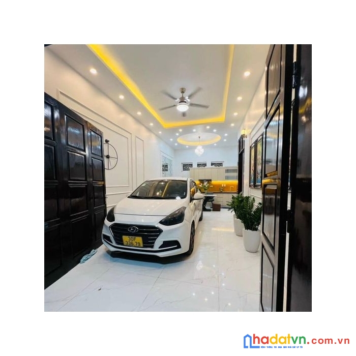 Bán nhà nguyễn khang-trung hòa-cầu giấy, gara oto, thang máy, diện tich 90m, 5 tầng, nhỉnh 18 tỷ.
