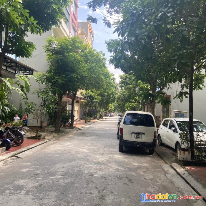 6 tỷ 500 triệu, 50m2 , lô góc  phân lô vỉa hè kinh doanh - kđt mậu lương hà đông.