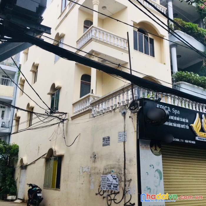 Bán nhà 3 mặt tiền hồ biểu chánh, p.11, phú nhuận