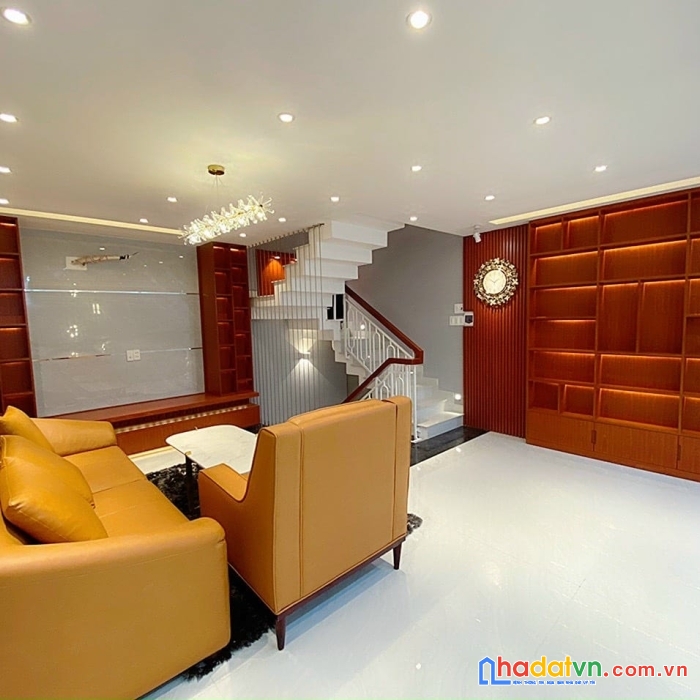 Nhà đẹp đường đặng văn ngữ pn,ngang khủng 7.5m,dòng tiền 30 tr/tháng,giá 6.5 tỷ tl