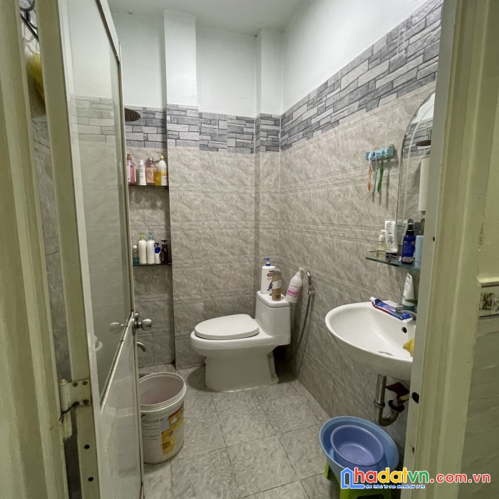 Bán gấp nhà sư vạn hạnh, q5, 32m2 chỉ 5.7 tỷ