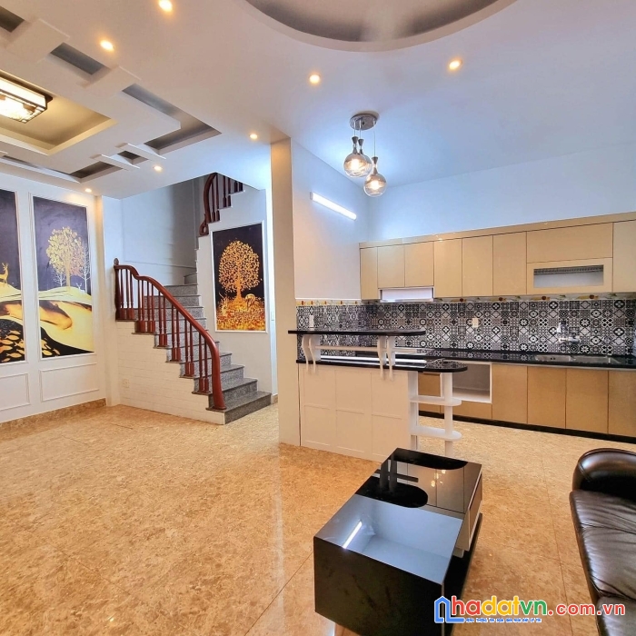Siêu phẩm nội thất xịn ở luôn, kim giang ,thanh trì, 60m x 4t mt6,8m nhỉnh 4 tỷ có nhà đẹp