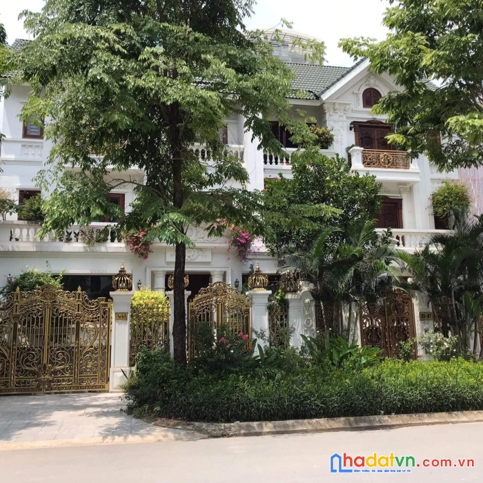 Biệt thự tây hồ,  ciputra, nội thất, sân vườn đẹp 0909858789