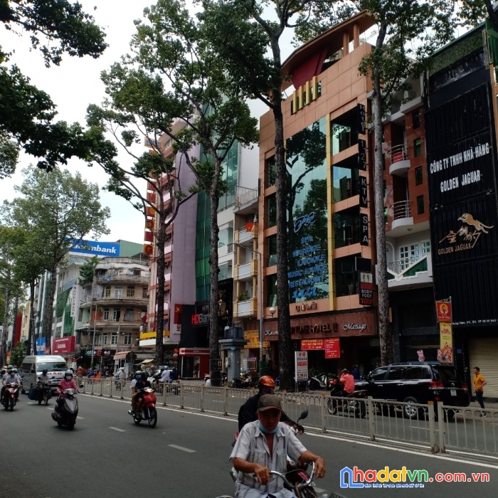 Bán nhà mặt tiền, trần hưng đạo, quận 5, 3 tầng, 411 m2, nhỉnh 60 tỷ.