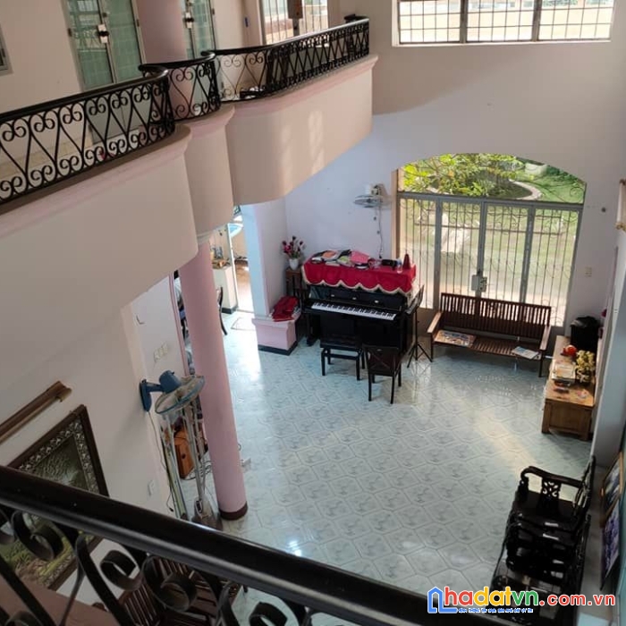 Bán nhà mặt tiền tương lai kha vạn cân, linh đông, 1000m2 giá 65 tỷ.