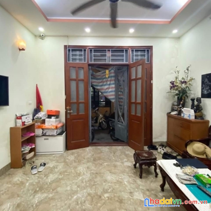 Nhà đẹp * ôtô 5 tạ đỗ cửa - vài bước chân ra ngắm phố - uống cafe pandora kinh doanh onine