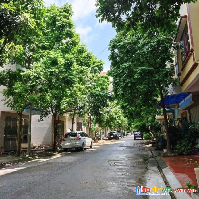 Bán đất mặt phố lạc thị, 63m2, 3 ô tô tránh, kinh doanh sầm uất, 7.25 tỷ