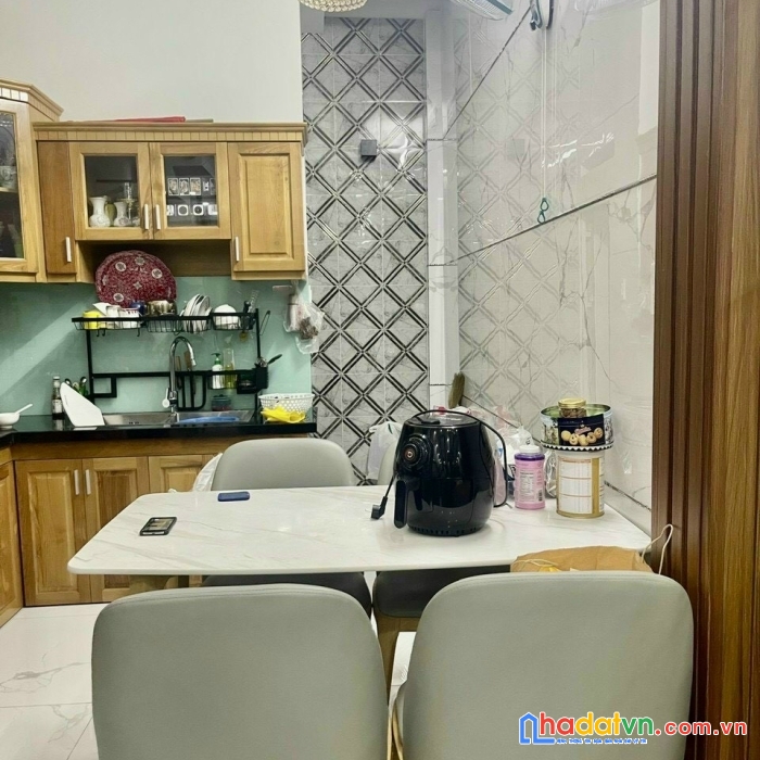 Nhà đẹp, bình thạnh, chu văn an, p15, 3.3 x 12m, 4.6 tỷ, dân trí
