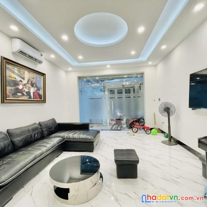 Siêu hot, bán nhà kim ngưu, hai bà trưng 45m2x5, nhỉnh 4 tỷ.