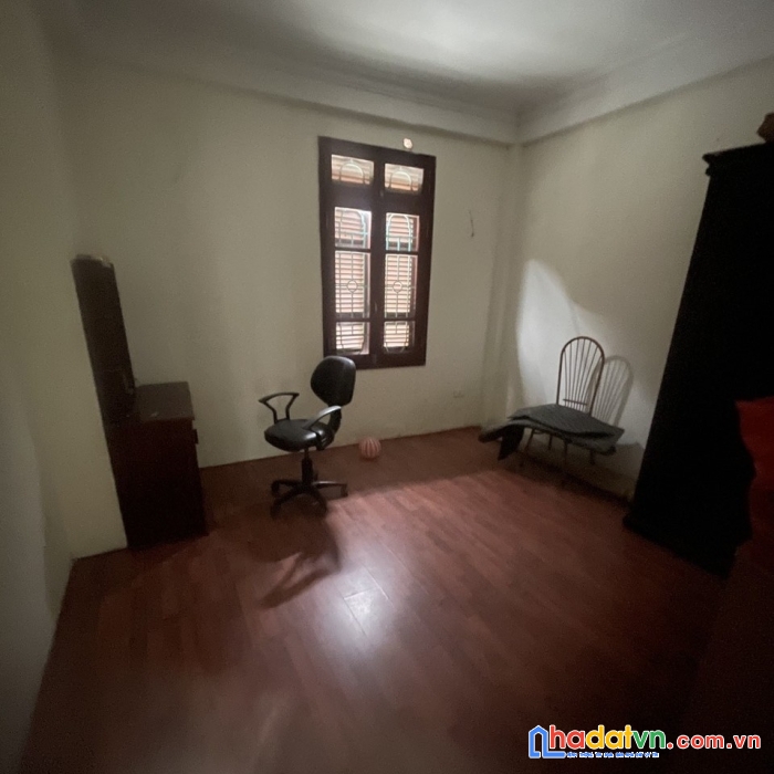 Mẹ chồng bán nhà trường chinh, đống đa, dân tự xây, giá hiếm, 42m2, 6 ngủ, nhỉnh 5 tỷ