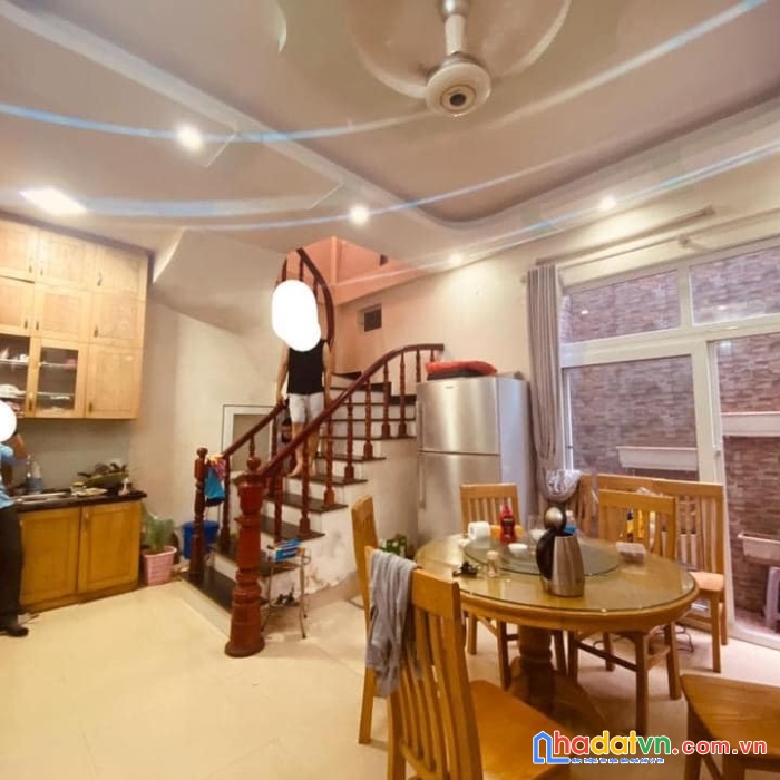 Bán gấp! nhà sát cầu tó-hữu hòa-tả thanh oai, 42m2 x4 tầng,oto,kd,ở luôn