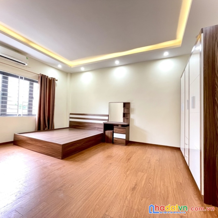 Bán nhà ở phố trần phú ,mỗ lao, hà đông dt45m xây4tầng .đường to nhỉnh 3 tỷ 0978637436