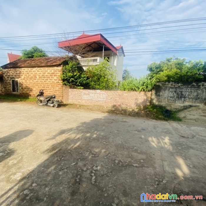 Chủ cần bán mảnh đất tại trục kinh doanh “chợ” thanh trí -minh phú -sóc sơn thành phố hà nội.