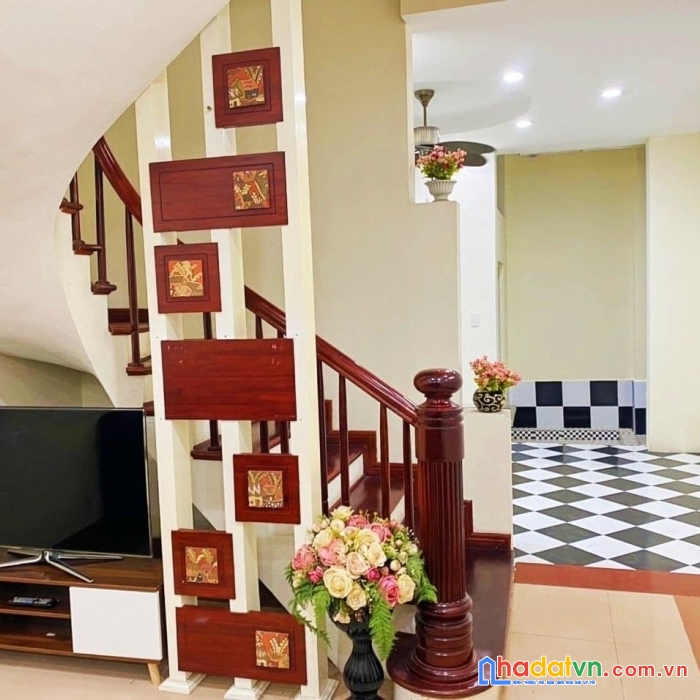 Bán nhà phố văn hương, ô tô, lô góc, nở hậu, dt 60m20 x mt 5.3m, chỉ 7.2 tỷ.
