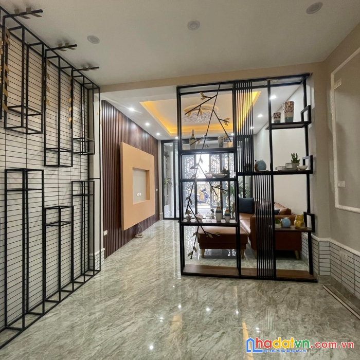 Bán nhà đẹp bồ đề long biên ngõ thông xe ở sướng