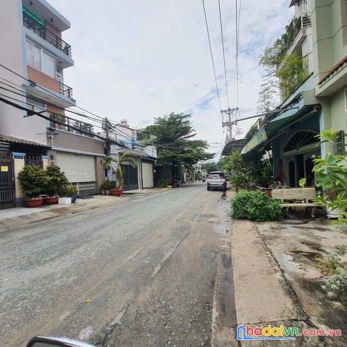 Bán nhà đường đông hưng thuận 06, quận 12,90m2, giá 5 tỷ 95 tl.