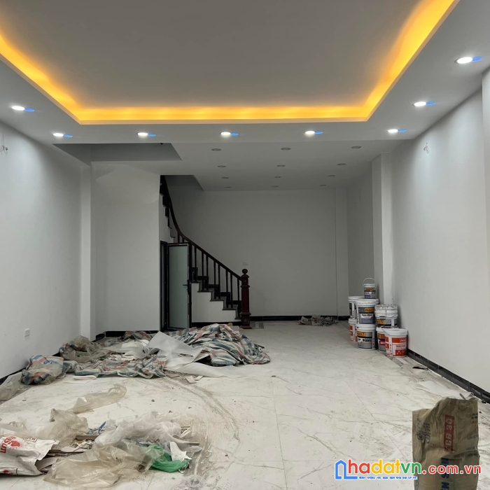 Bán nhà lê quang đạo, mt đẹp, ngõ thoáng, oto 5ta, 32m 5t chỉ 3.45 tỷ.