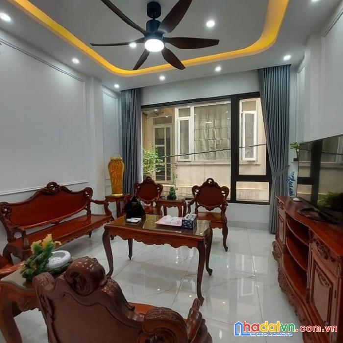Cần  bán nhà ô cách, việt hưng, gara, thang máy, nhà đẹp 55m 5t 7 tỷ  0971879199