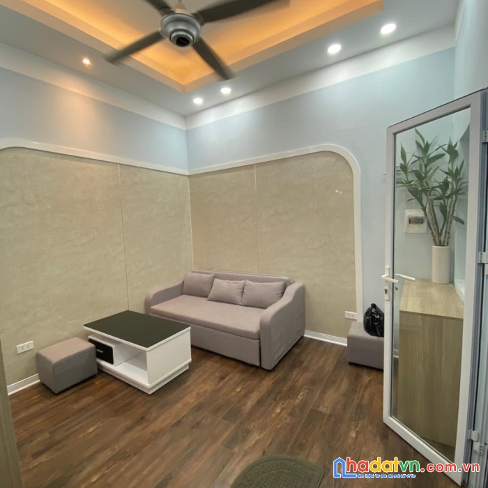 Bán nhà phố đường thành, hàng bông, hoàn kiếm, gần phố, ở luôn, 33m2. giá 3.85 tỷ.