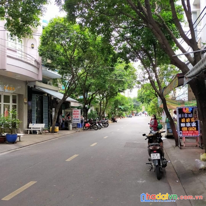 Mặt tiền kinh doanh đa ngành, không quy hoạch không lộ giới, ngay khu ẩm thực nổi tiếng q6, 3tầng,