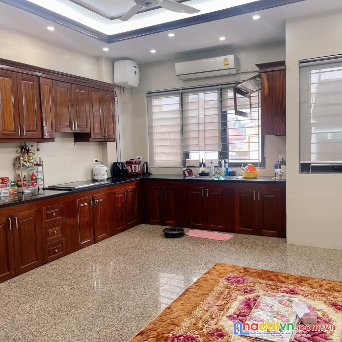 Siêu phẩm cầu giấy 63m, ô tô, lô góc, nở hậu giá chỉ 8,7 tỷ