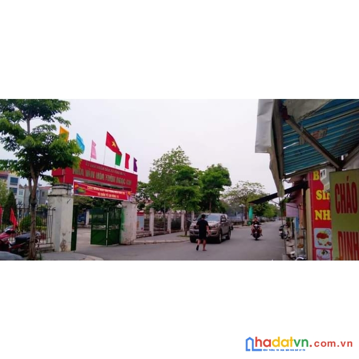 B,a,n nhà- mặt phố  -lương quy - xuân nộn- 3 lầu - dt100m2 -mt6m-4yxx