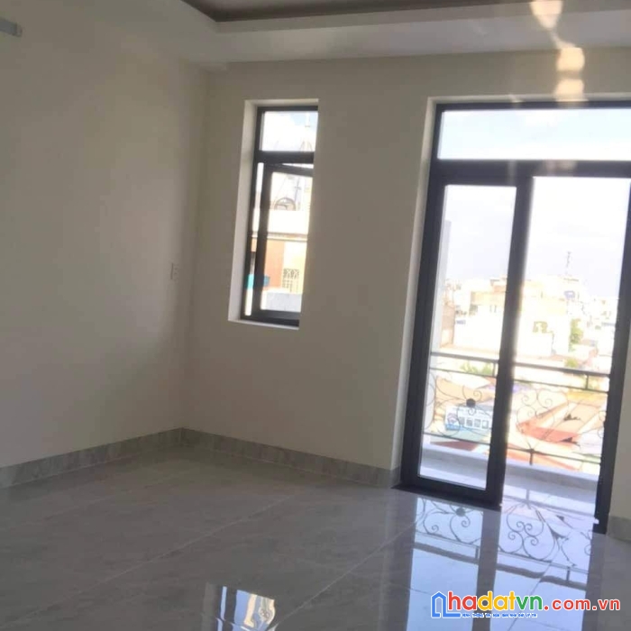 Nhà 4 tầng q12, hẻm xe hơi, lô góc, ngang 6.5m, 5 tỷ 9 (nht5.9)