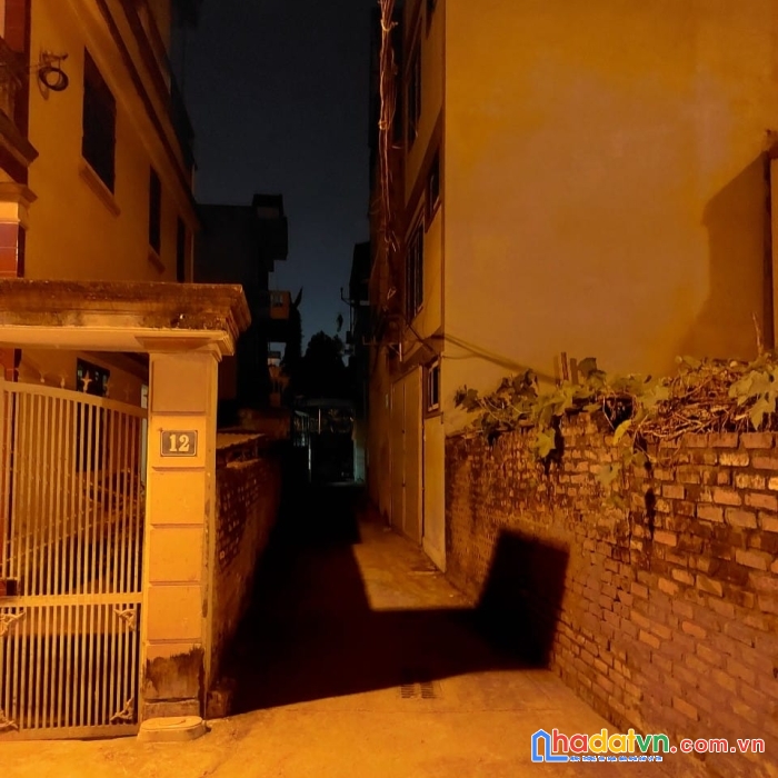 Bán đất ngõ trạm long biên_47 m2_mt 10 m_3,3 tỷ_giá đầu tư