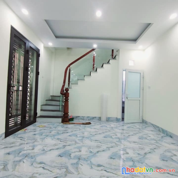 Nhà mới cứng, định công thượng, hoàng mai, 50m x 4t chỉ 4,6 tỷ ở ngay nhà đẹp