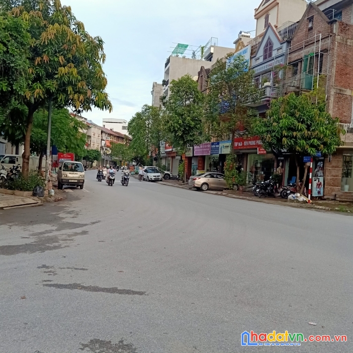 Bán nhà kđt tân triều, p lô, ô tô kinh doanh, 60m x 5t giá 10.6 tỷ - 0902083139