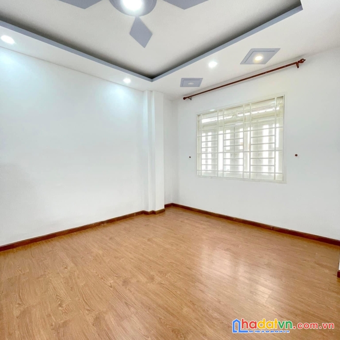 Bán nhà hẻm xe hơi quay đầu đường huỳnh tấn phát quận 7