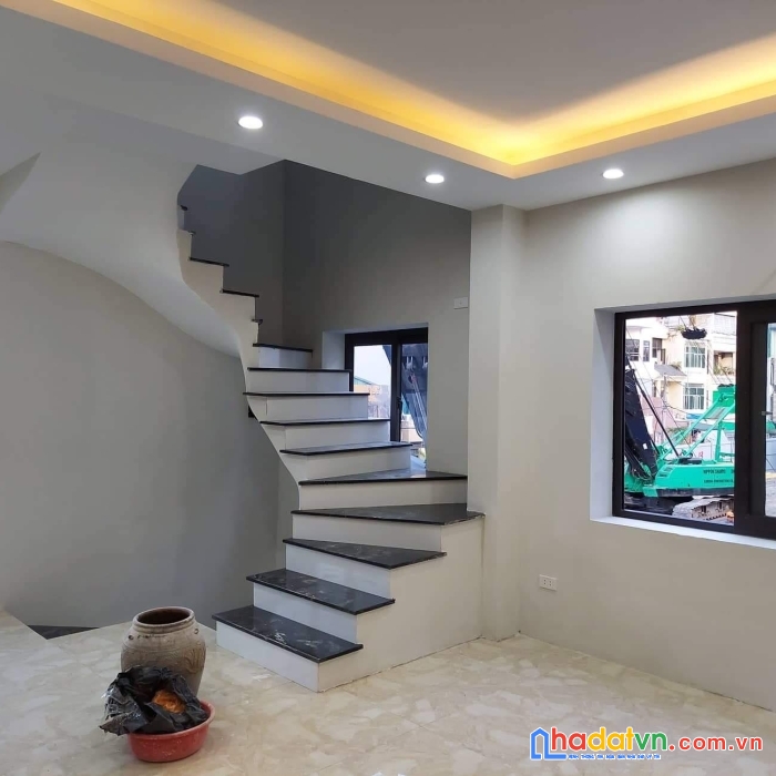 Chính chủ,trường chinh,thanh xuân, kinh doanh, ô tô, mt 6m,hơn 6 tỷ, vô vàn tiện ích.