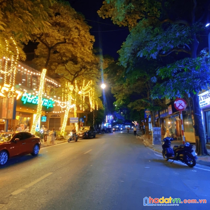 Bán nhà ngõ 26 nguyên hồng, đống đa, phân lô, ô tô tránh, 76m2, mt: 6,6m. giá 26.9 tỷ