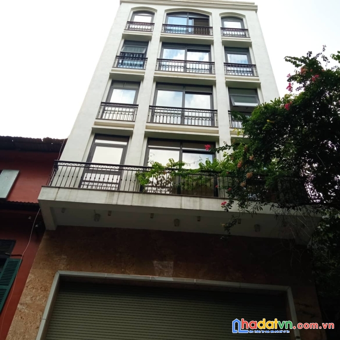 Bán tòa văn phòng 8 tầng trần quang diệu 0909858789