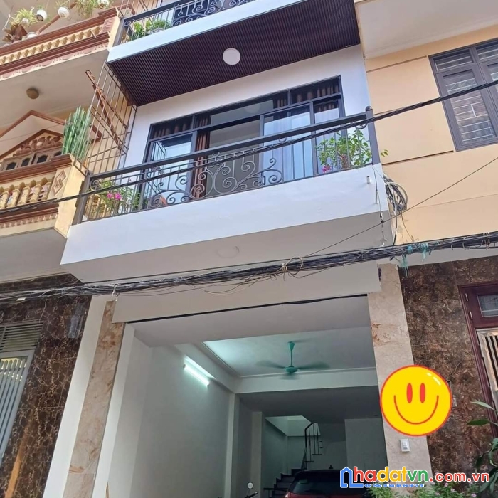 Nhà kim giang - 4 tầng - cực đẹp - nhỉnh 4,5 tỷ - tặng nội thất - ô tô đỗ cửa - rất hiếm