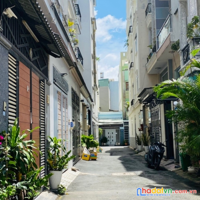 Bán nhà full nội thất - xe hơi ngủ trong nhà phường 8 gò vấp