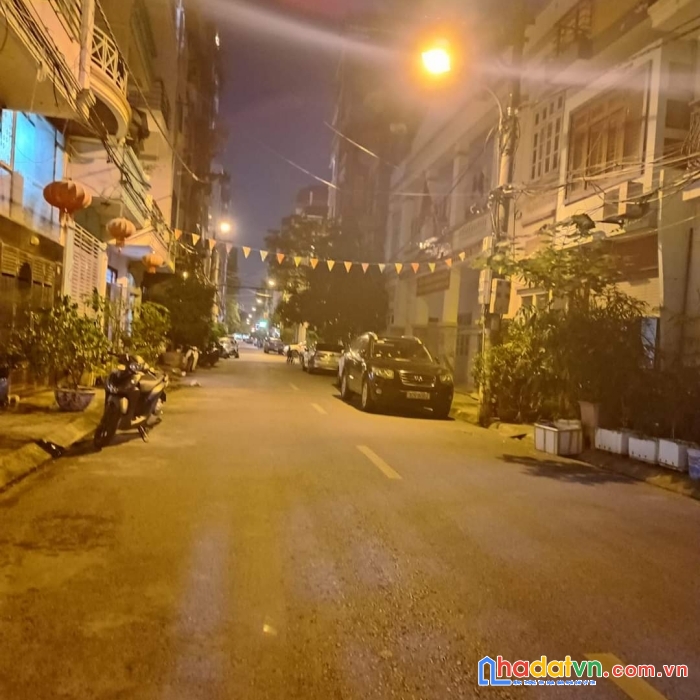 Cho thuê nhà mặt phố trần đăng ninh hà đông,  5 tầng full nội thất,  phù hợp kd,  văn phòng, ở