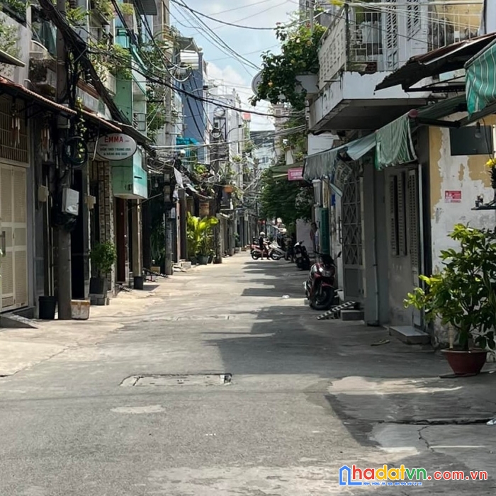 Ngộp ngân hàng, bán gấp, hẻm xe hơi, tỉnh lộ 10, bình tân, 4x12