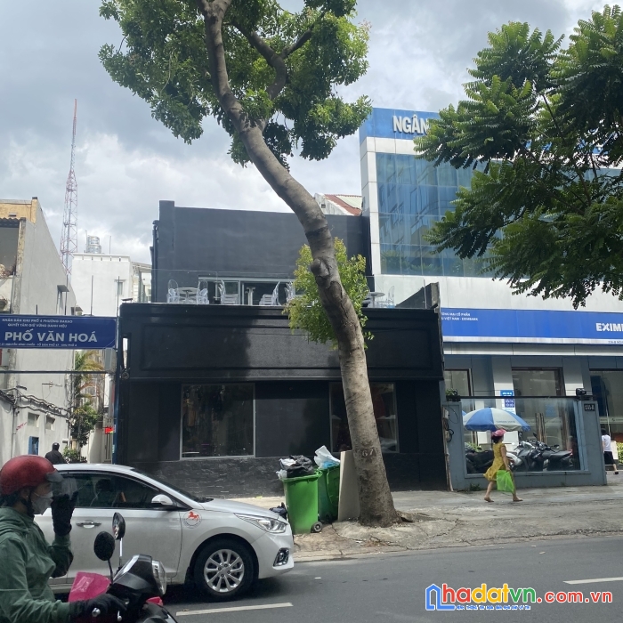 Mt 18 nguyễn đình chiểu p.đakao quận 1, 8x25m, lửng, 2 lầu