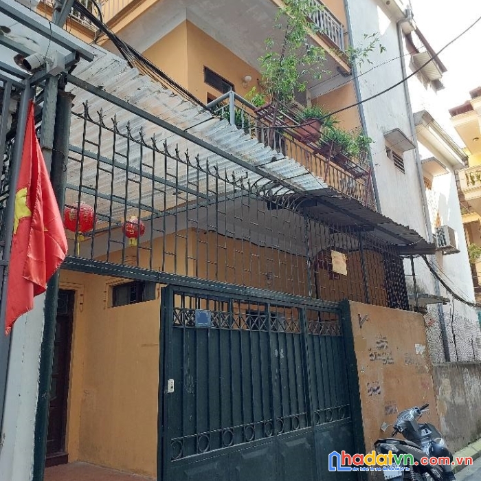 Bán nhà nguyễn sơn, long biên, 95m2 x 4 tầng,mt 7m, ngõ thông ô tô vào nhà, 2 thoáng