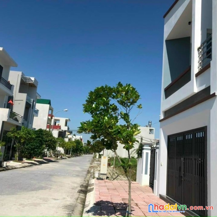 Chủ nhờ bán lô 152tái định cư ngọc xuyên   đồ sơn giá chỉ 2,35 tỷ lh mr truyền