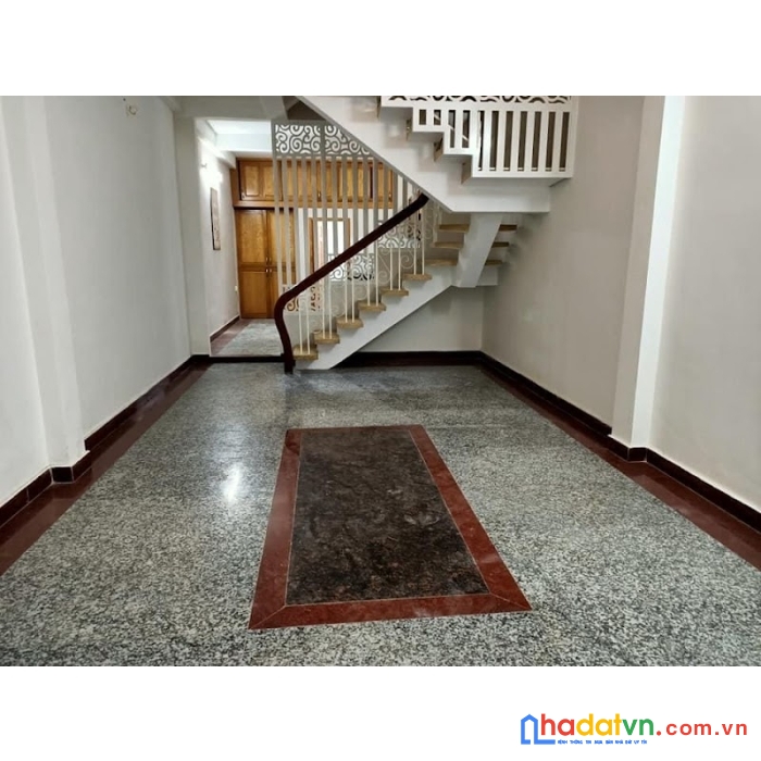 Do di chuyển về ở với con cháu nên cần bán gấp căn này đẹp lung linh ngay trung tâm quận 1 - dt 4