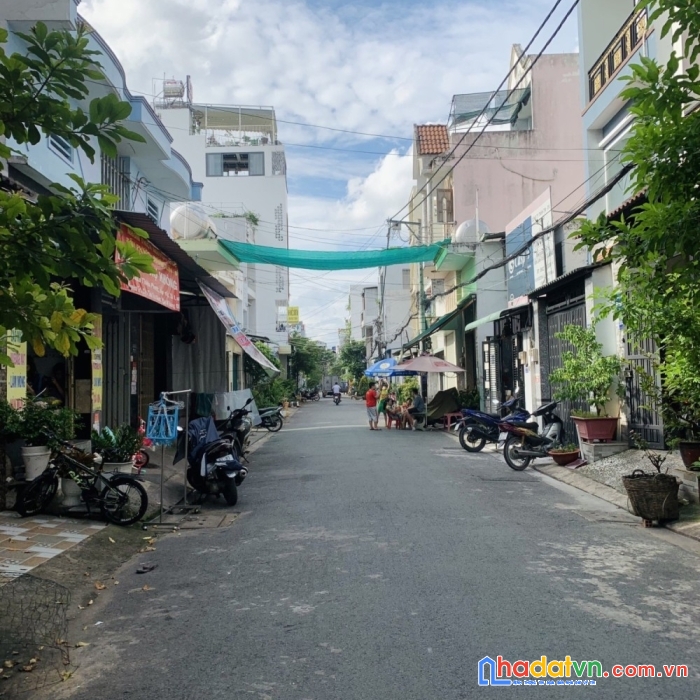 Bán nhà hxh 8m, mã lò, bình tân, 2 tầng, 131m2, giá 8.7 tỷ