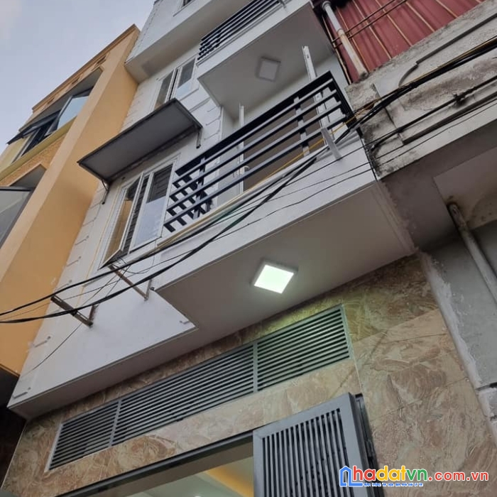 Bán nhà tại lĩnh nam, hoàng mai, 45m2 giá chỉ 3 tỷ