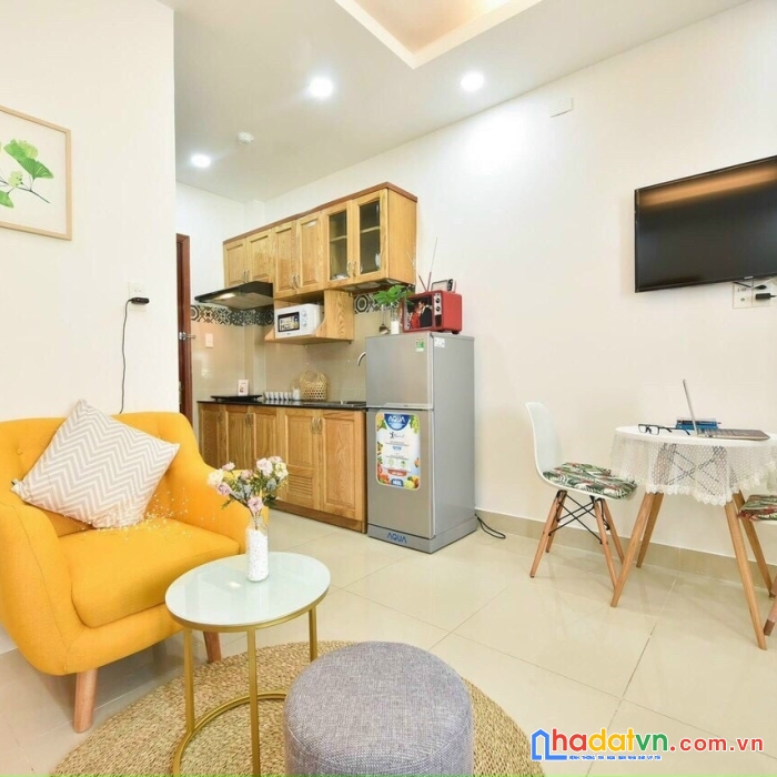 Nhà cực đẹp, nơ trang long, 3 lầu, 5pn, 4 x 14m, chỉ 7.5 tỷ bớt