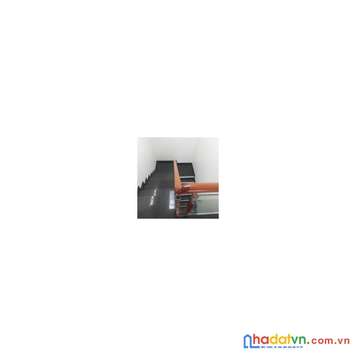 Nhà 2mt, diện tích 80m2 giáp kcn sóng thần  thuận tiện kinh doanh chỉ 17  tỷ