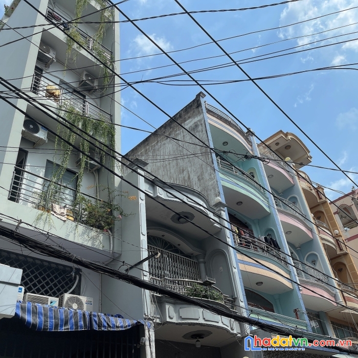 Nhà riêng hòa bình, tân phú, 1 xẹt, 5 tầng, 4x19m,9.x tỷ, hẻm rộng thênh thang.