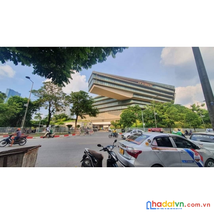 Bán gấp tòa ccmn có 1 0 2 gần phạm hùng 215m mt 8.6m ô tô kd thang máy 22 p chỉ hơn 23 tỷ xíu.