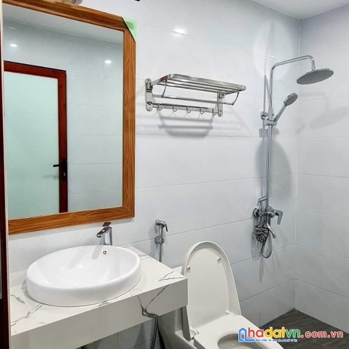 Bán nhà tân mai, 2 thoáng, tặng nội thất, 73m2, 6.9 tỷ. 0983.674.528.