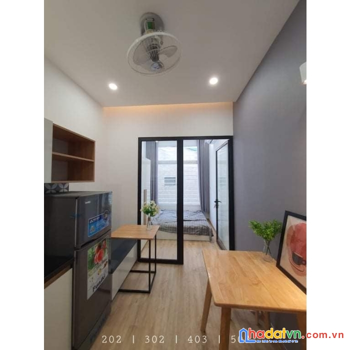 Bán nhà cù chính lan, thanh xuân, 42m, gần phố, ô tô, kinh doanh, ngã tư sở, 5.6 tỷ lh0975124520